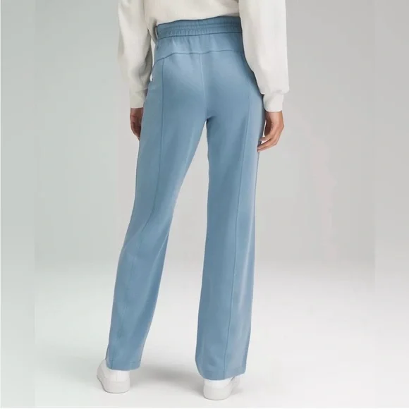 ✨ lululemon Joggers • Size 6 • Blue • Pre-Loved ✨ - Picture 2 of 5